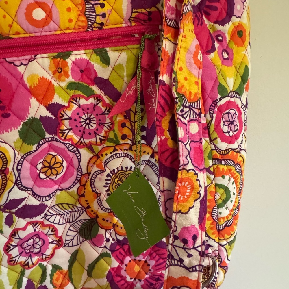 NWT Vera Bradley backpack convertible tote in Clementine pattern - Picture 10 of 15